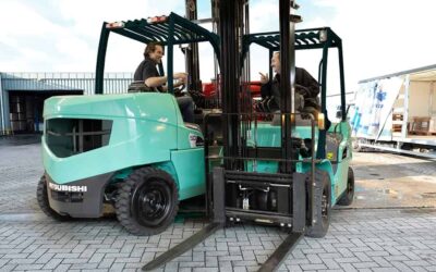 Exploring 9 Key Forklift Uses